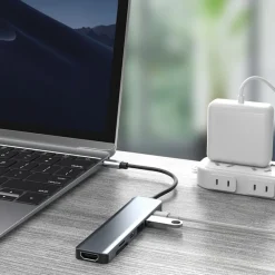 Mocaa 7-in-1 USB-C Docking Station