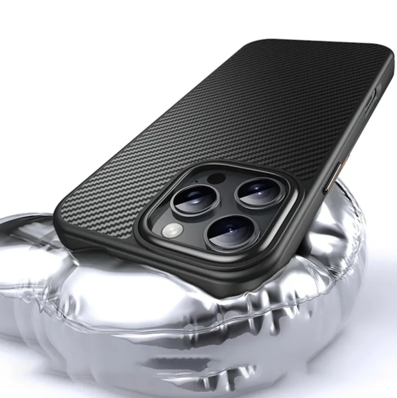 Mocaa iPhone 16 Pro Slim Carbon Pantser MagSafe Case