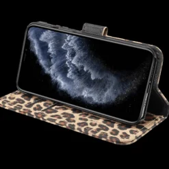 Vili iPhone 13 Pro Max Luipaardprint Bookcase Hoesje